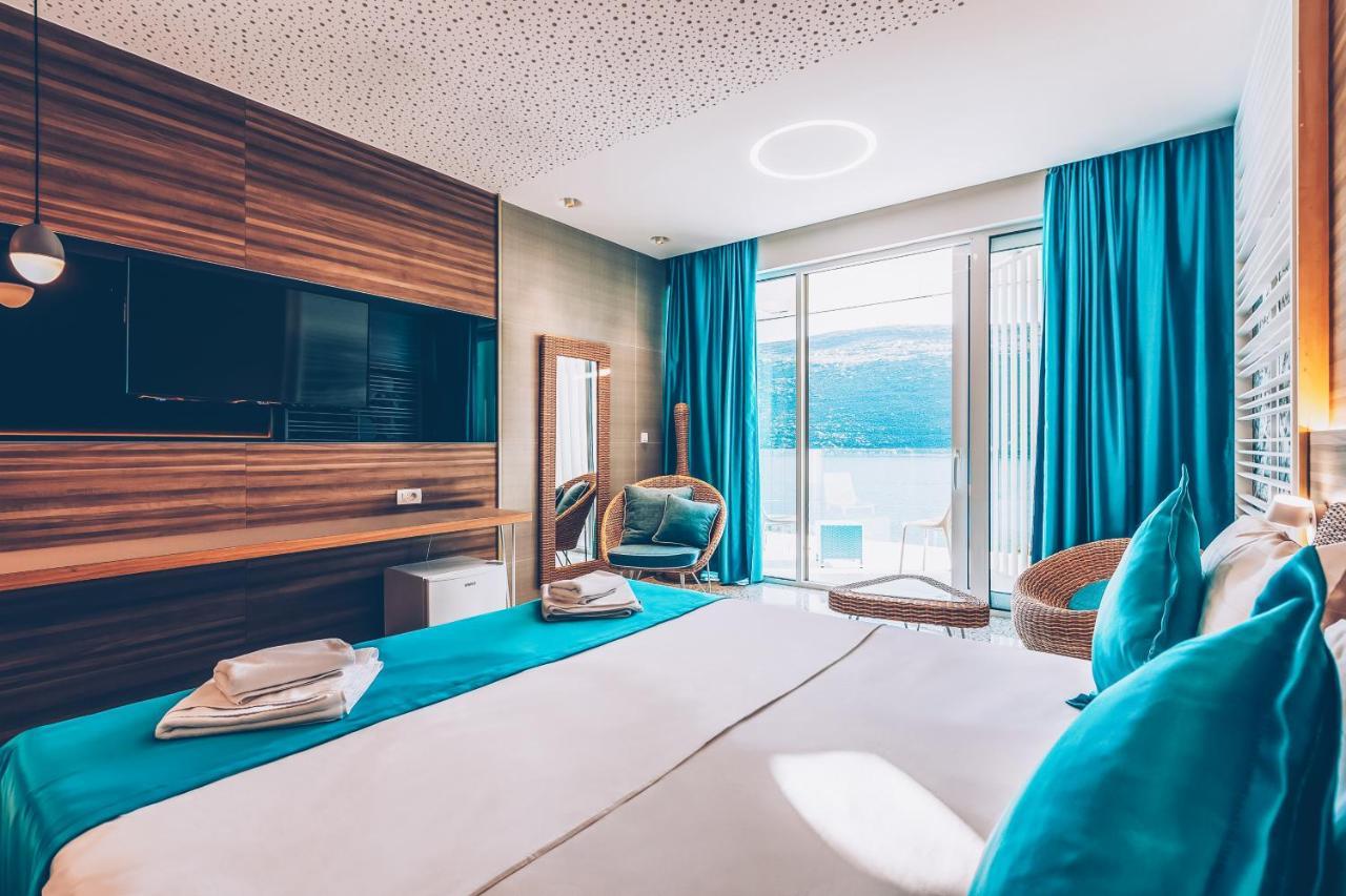 Carine Kumbor Superior Herceg Novi
