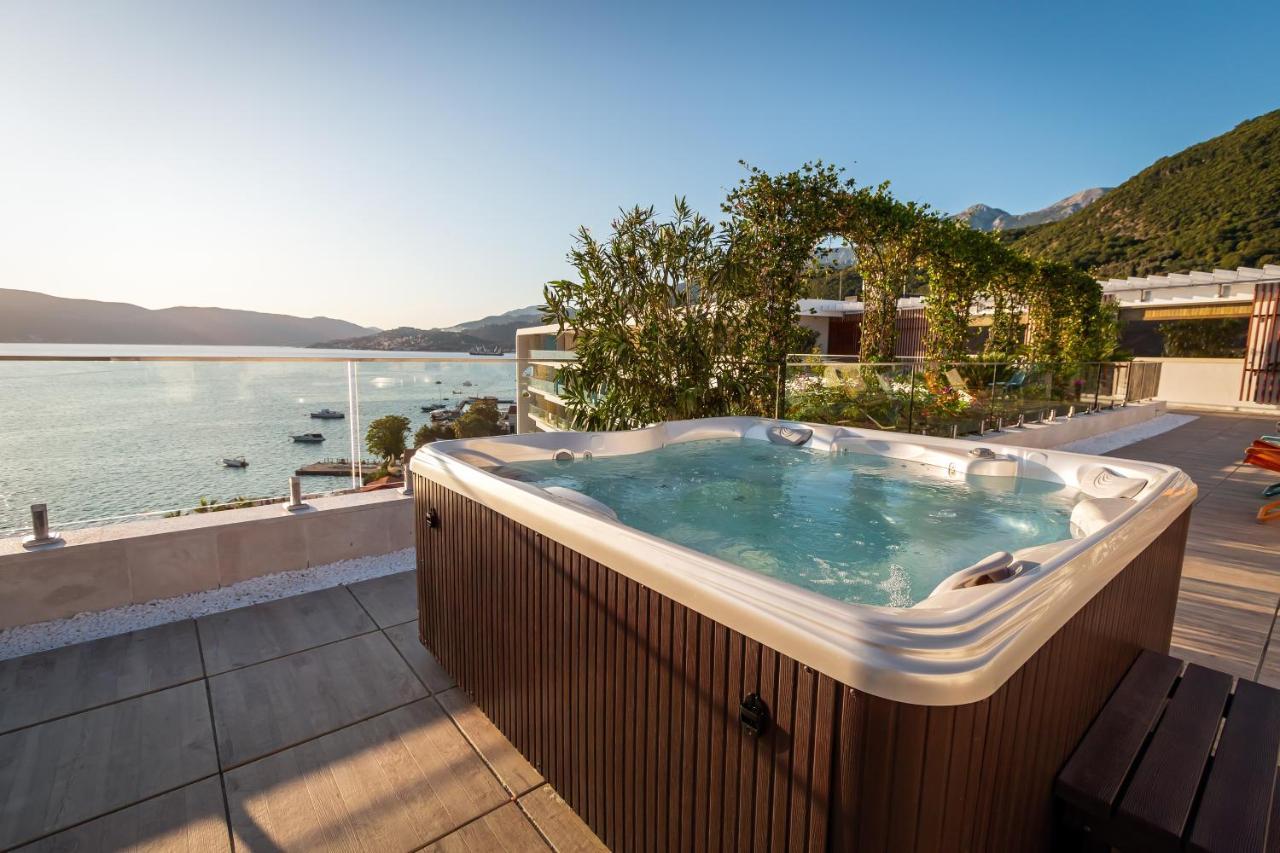 Carine Kumbor Superior Herceg Novi