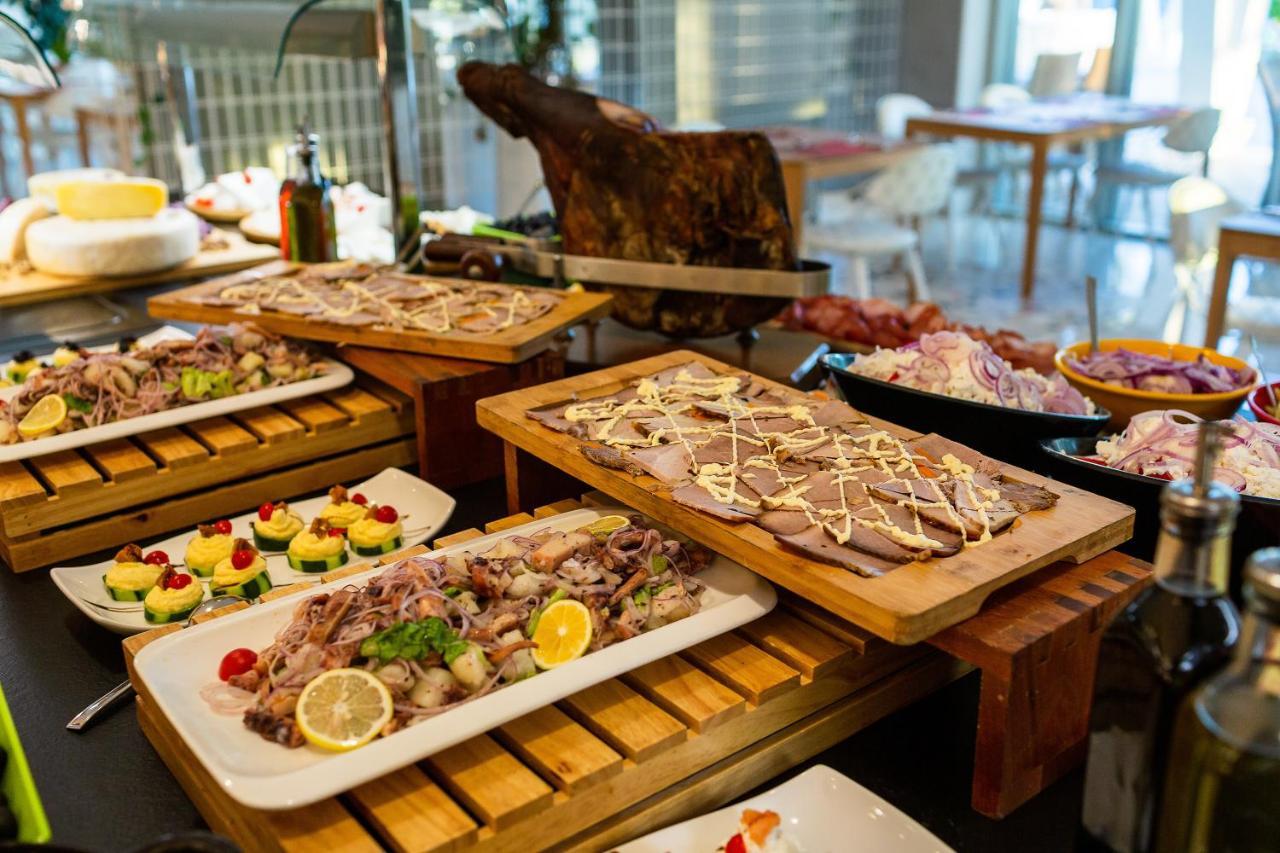 Hotel Carine Kumbor Superior 4*