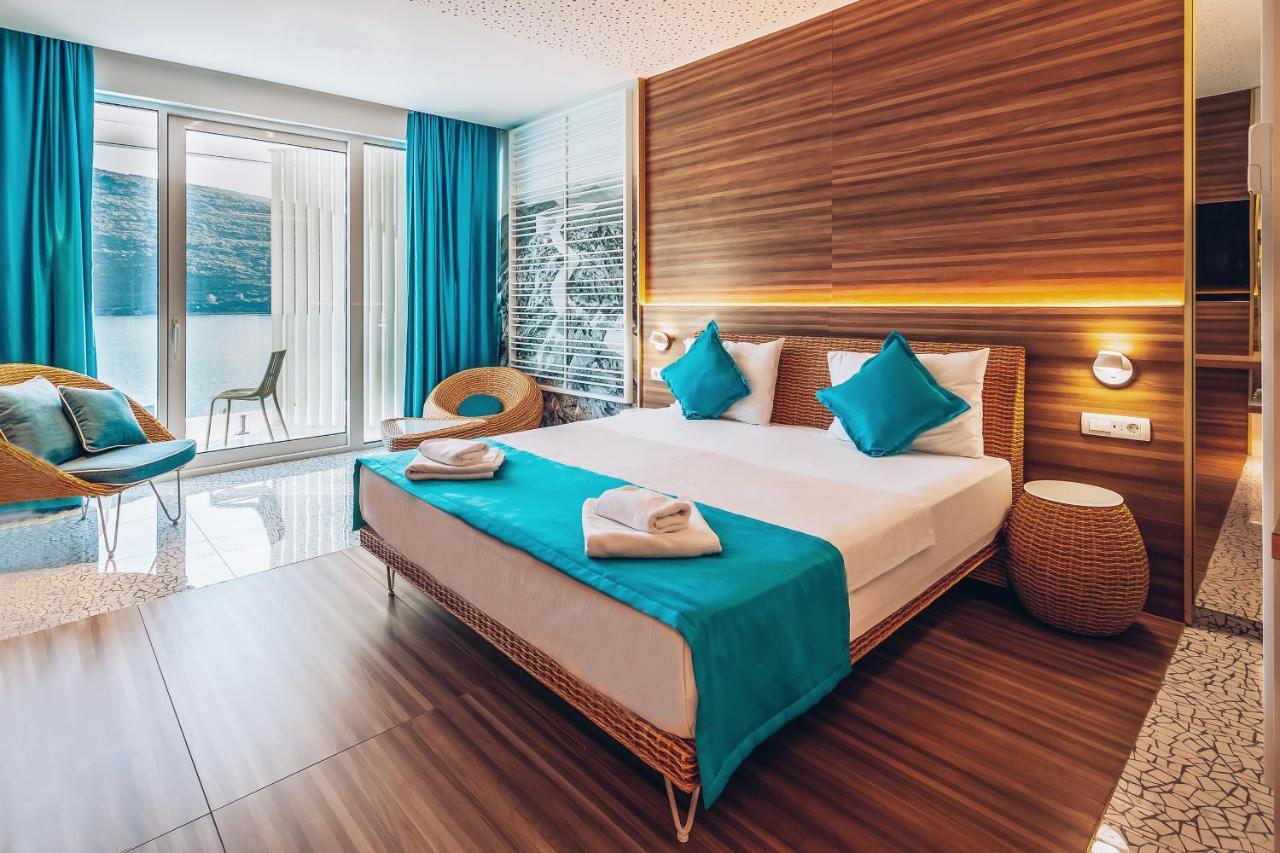 Carine Kumbor Superior Hotel